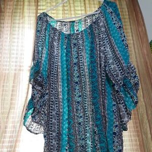 Multi color boho blouse. 🍃